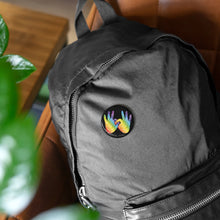 Charger l'image dans la galerie, Pin's noir "Solidarité" en langue des signes (10 pièces)