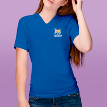 Charger l'image dans la galerie, T-shirt à col V unisexe "Deaf Friendly"