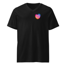 Charger l'image dans la galerie, T-shirt unisexe col V "Sourd.e mais pas muet.te"