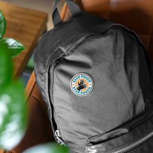 Charger l&#39;image dans la galerie, Pin&#39;s &quot;Sign Power&quot; (10 pièces)
