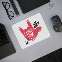 Charger l&#39;image dans la galerie, Tapis de souris &quot;I love you&quot; en langue des signes
