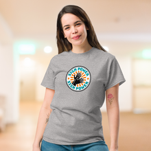 Charger l'image dans la galerie, T-shirt unisexe "Sign Power" 1
